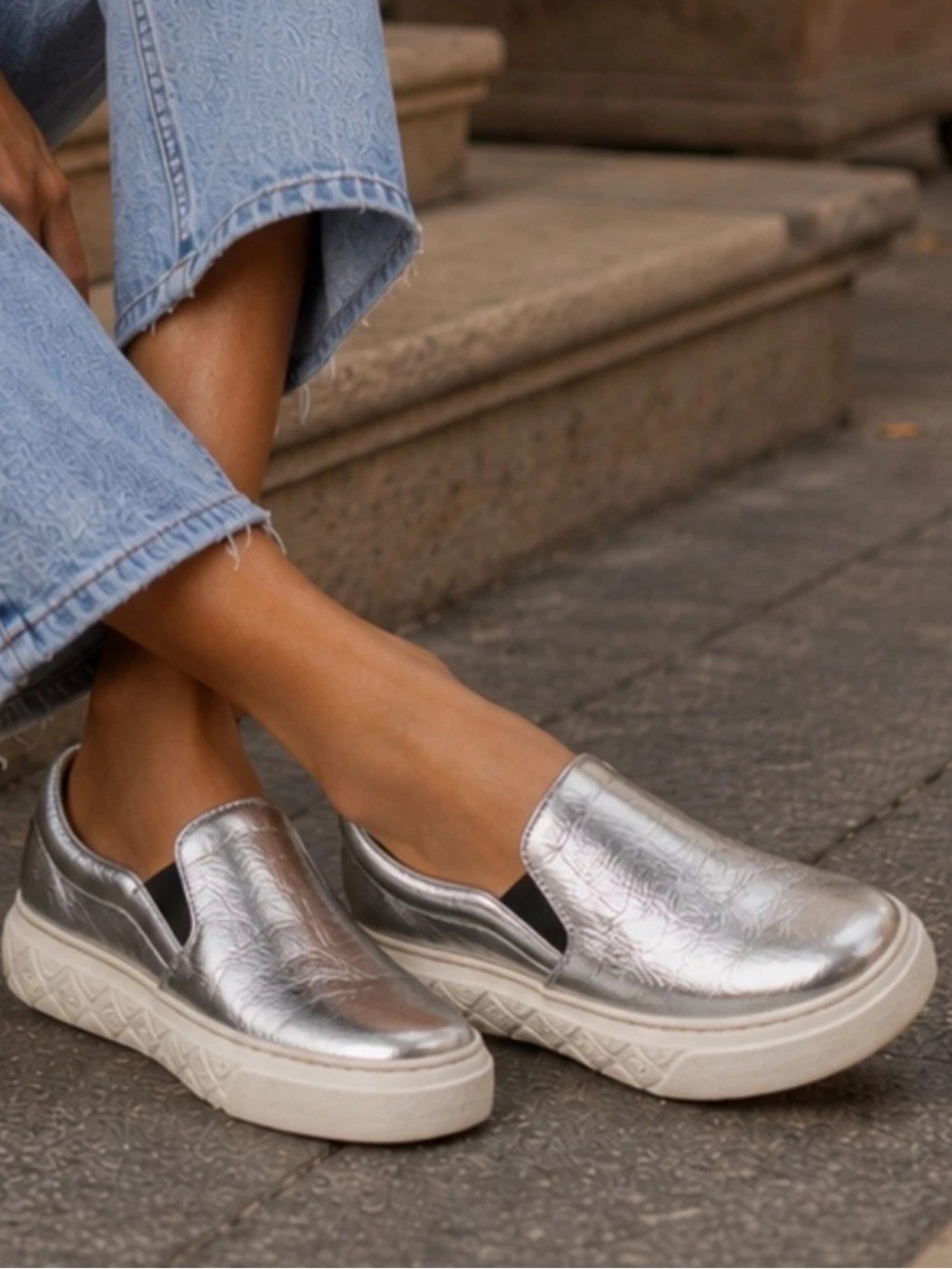 Tory Burch Ladybug Slip On Platform Sneakers Crinkle Metallic Silver 7.5